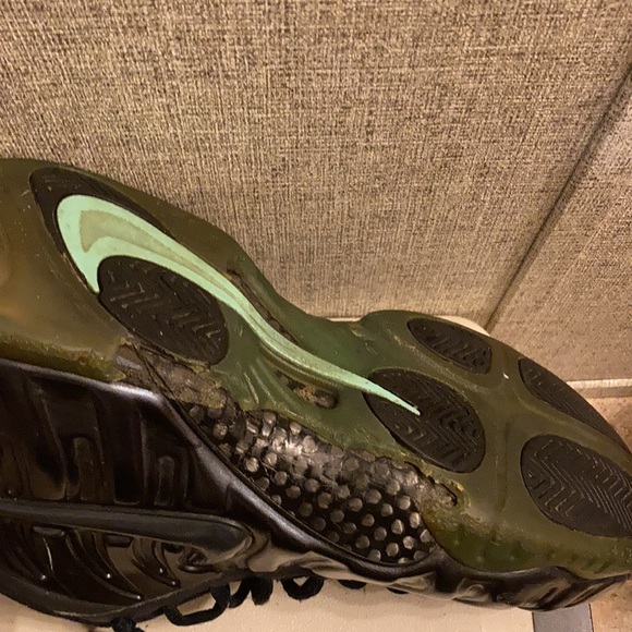 MENS NIKE AIR FOAMPOSITE SNEAKERS - Picture 8 of 16